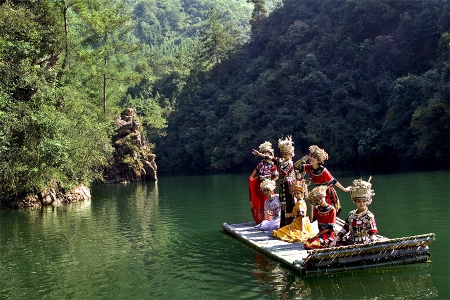 張家界、袁家界、天子山、黃龍洞/寶峰湖兩晚三日游